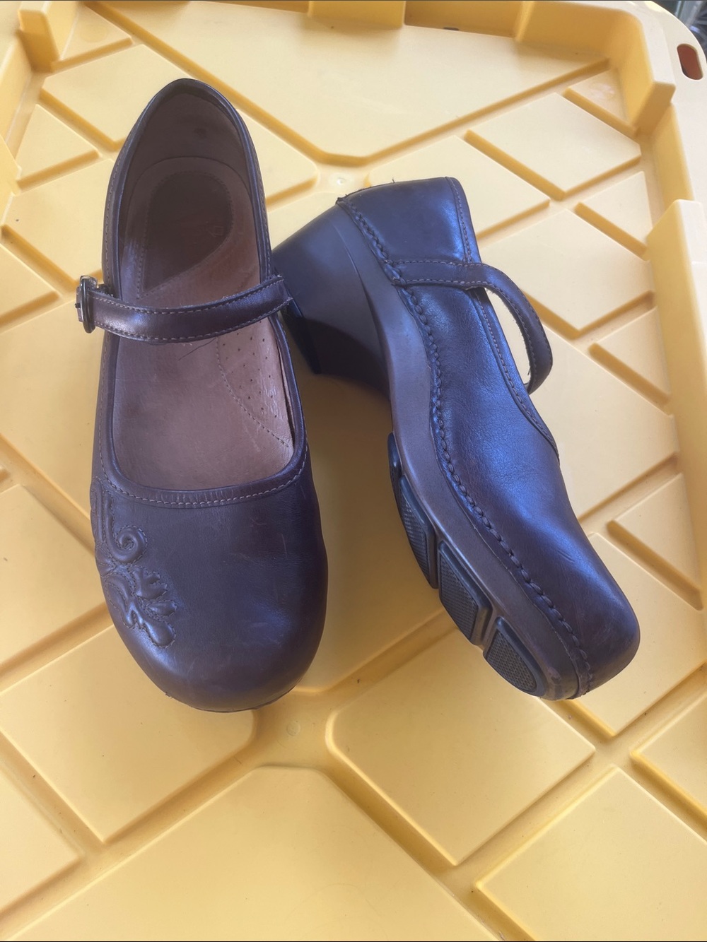 Dansko brown leather size 41 women’s